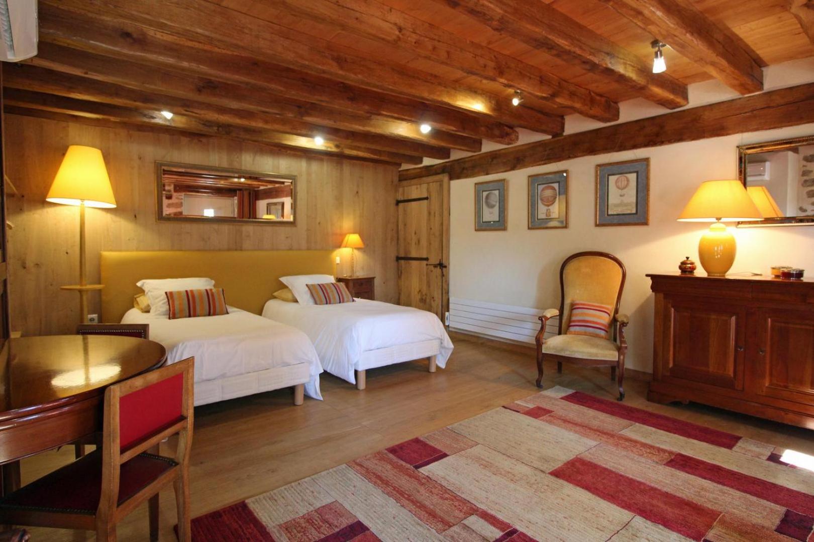 La Grande Foret Saint-Jouvent ภายนอก รูปภาพ