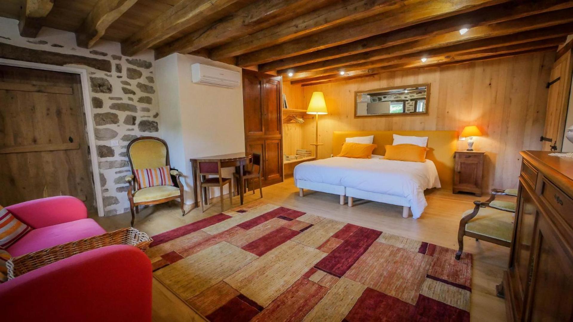 La Grande Foret Saint-Jouvent ภายนอก รูปภาพ
