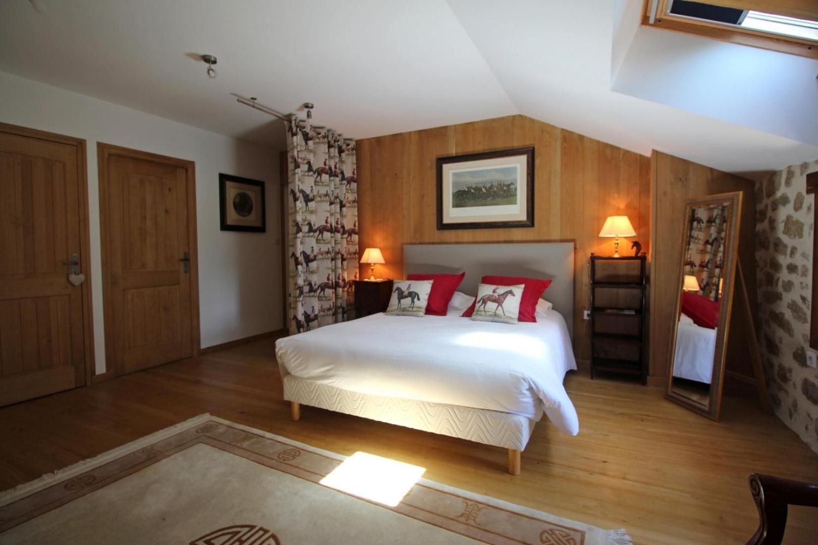La Grande Foret Saint-Jouvent ภายนอก รูปภาพ